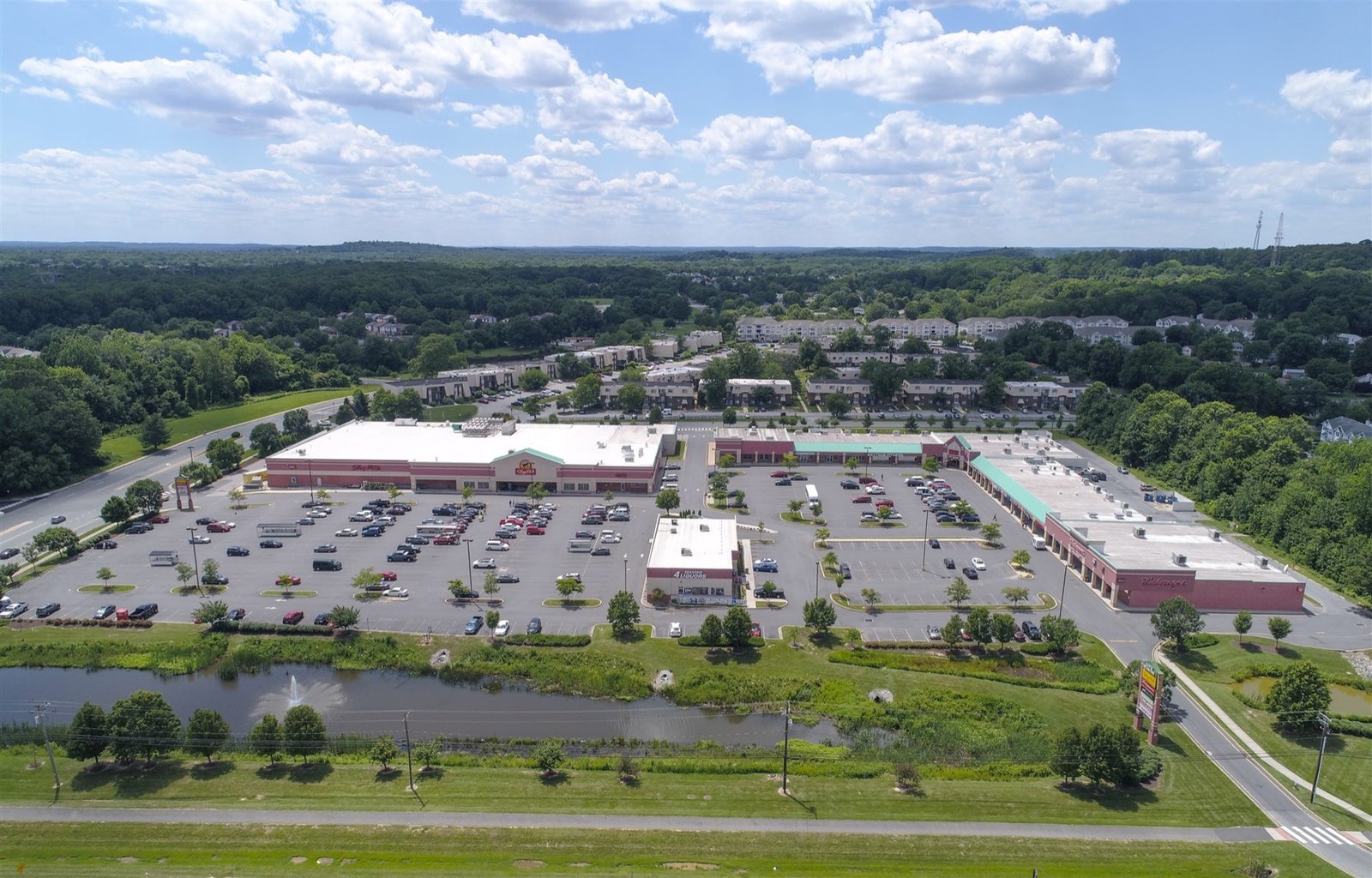 Four Seasons Plaza — Plaza Drive Glasgow, DE
